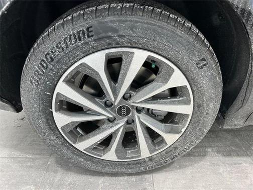 2025 Audi Q6 e-tron Premium