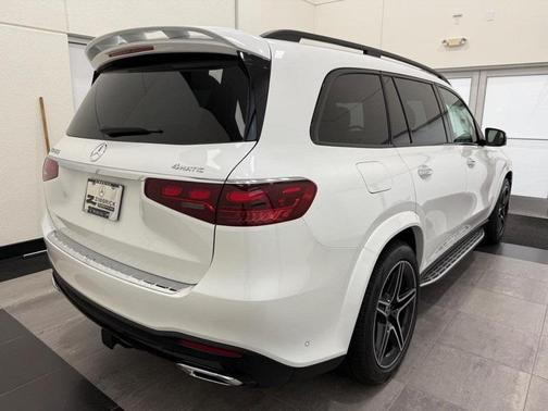2026 Mercedes-Benz GLS 450 4MATIC