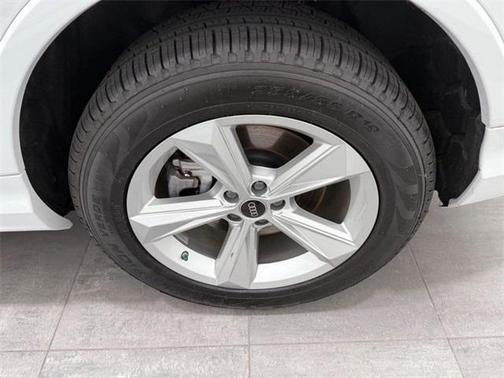 2025 Audi Q7 55 Premium