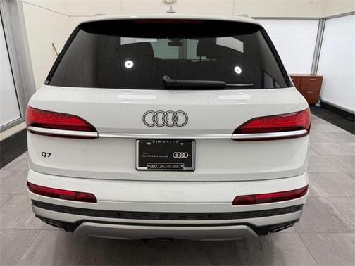 2025 Audi Q7 55 Premium