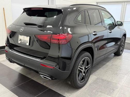 2026 Mercedes-Benz GLA 250 Base 4MATIC