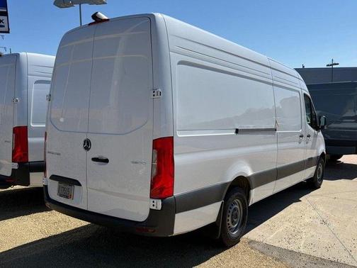 2025 Mercedes-Benz Sprinter 2500 170 WB