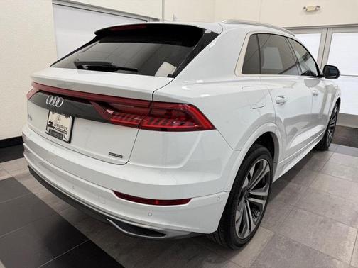 2021 Audi Q8 55 Prestige