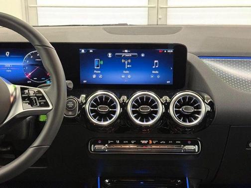 2025 Mercedes-Benz GLA 250 Base 4MATIC