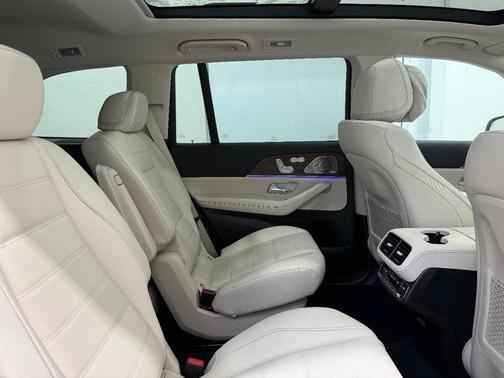 2026 Mercedes-Benz GLS 450 4MATIC