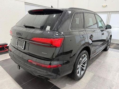 2025 Audi Q7 45 Premium