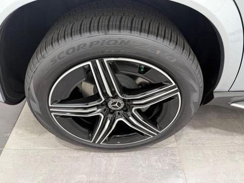 2025 Mercedes-Benz GLE 450e 4MATIC