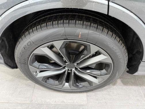 Gray 2026 Audi Q7 55