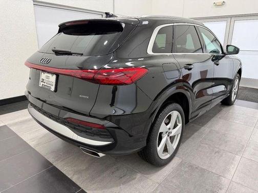 2025 Audi Q5 2.0T quattro Premium