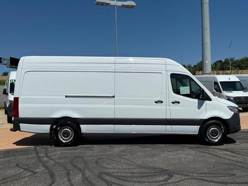 2024 Mercedes-Benz Sprinter 2500 High Roof