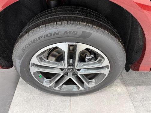 2025 Audi Q5 2.0T Premium