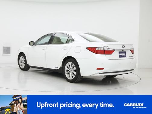 2014 Lexus ES 300h 