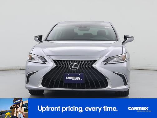 Silver 2025 Lexus ES 350 Luxury