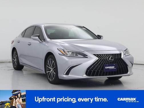 Silver 2025 Lexus ES 350 Luxury