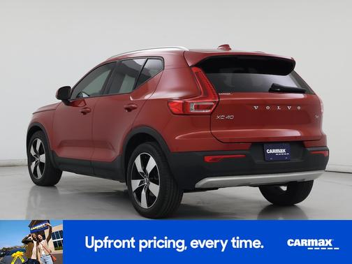 2019 Volvo XC40 T4 Momentum
