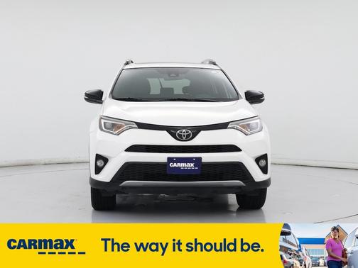 2018 Toyota RAV4 SE