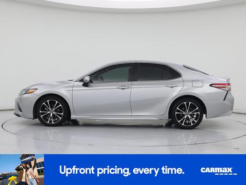 Gray 2018 Toyota Camry SE