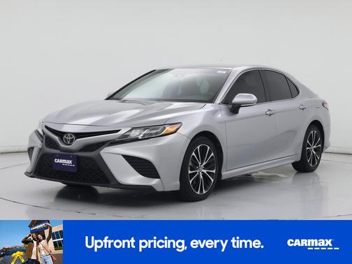 Gray 2018 Toyota Camry SE