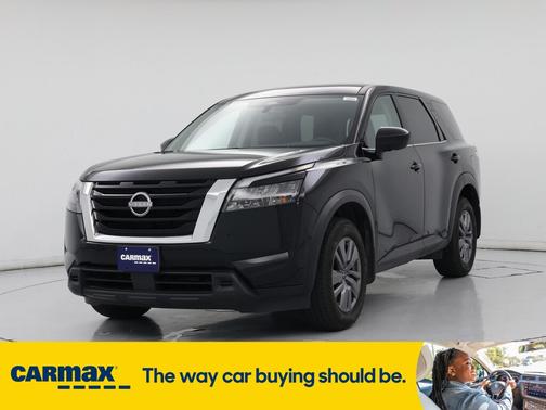 2024 Nissan Pathfinder S