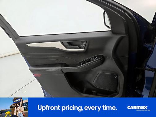 Blue 2022 Ford Escape SE