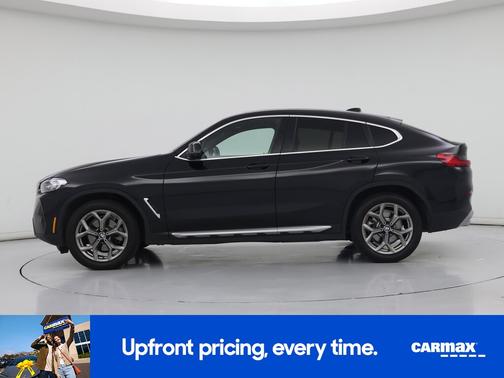 Black 2022 BMW X4 XDrive30i