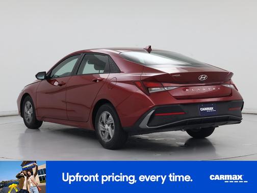 Red 2025 Hyundai ELANTRA SE