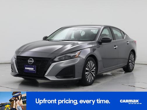 2024 Nissan Altima SV