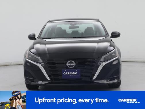 Black 2025 Nissan Altima SV
