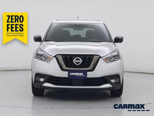 Silver 2020 Nissan Kicks SR