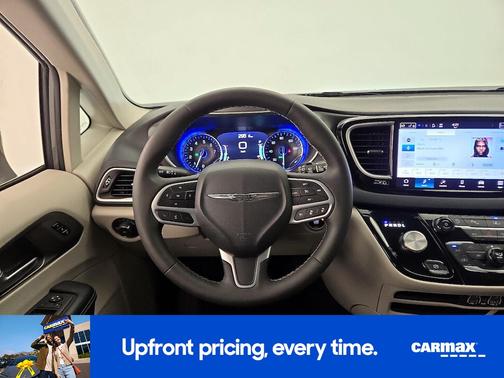 Gray 2023 Chrysler Pacifica Touring L