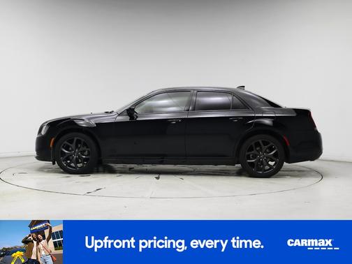 2023 Chrysler 300 Touring