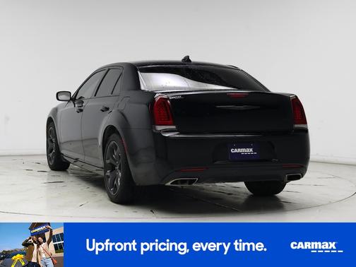 2023 Chrysler 300 Touring