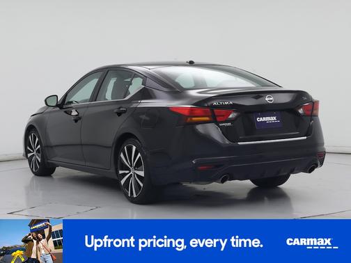 Black 2020 Nissan Altima SR