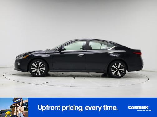 2022 Nissan Altima SV