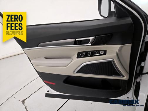 White 2025 Kia Telluride S