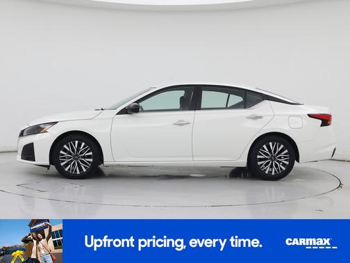 White 2025 Nissan Altima SV