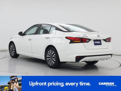 White 2025 Nissan Altima SV
