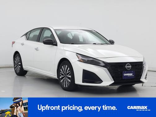 White 2025 Nissan Altima SV