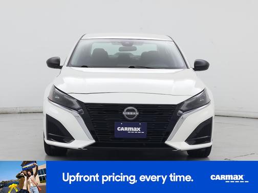 White 2025 Nissan Altima SV
