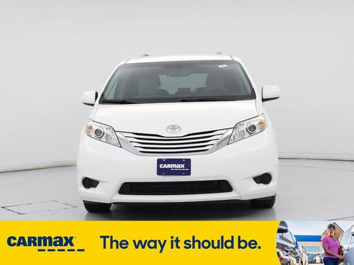 2016 Toyota Sienna LE