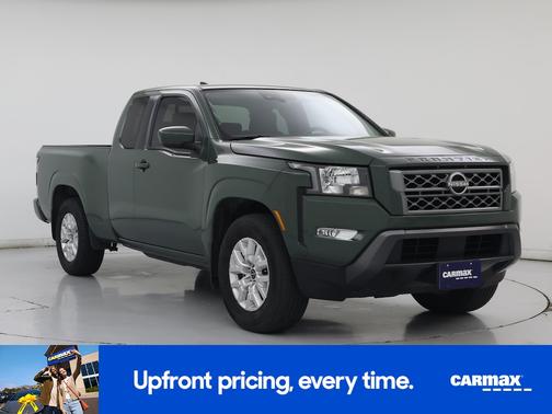 Green 2024 Nissan Frontier SV