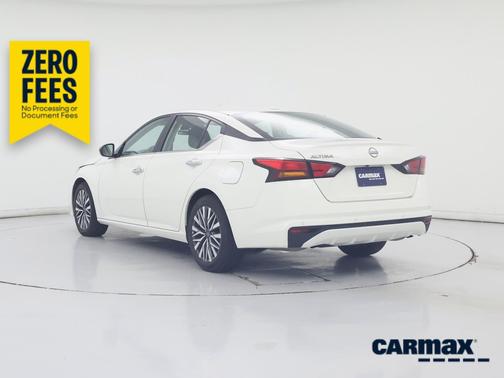 White 2025 Nissan Altima SV