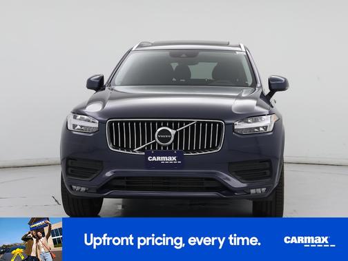 2020 Volvo XC90 T6 Momentum