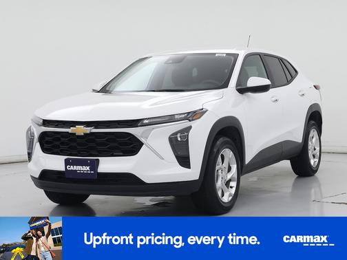 White 2024 Chevrolet Trax LS