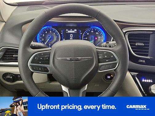 2024 Chrysler Voyager LX