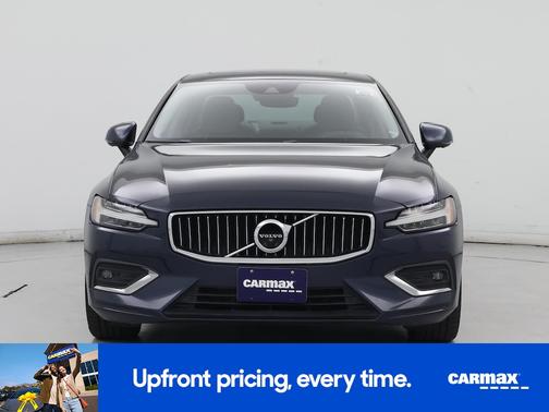 2022 Volvo S60 B5 Inscription