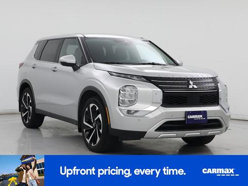 2023 Mitsubishi Outlander SE