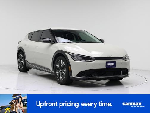 White 2022 Kia EV6 Wind