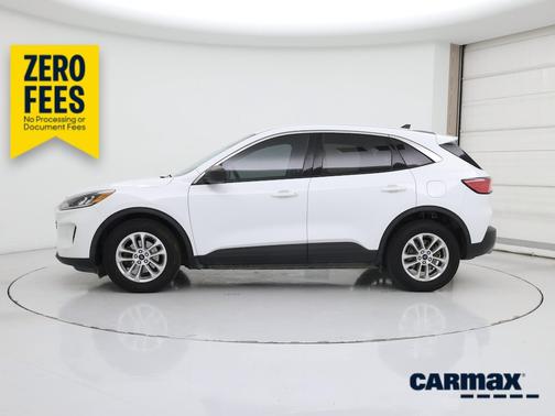 White 2022 Ford Escape SE