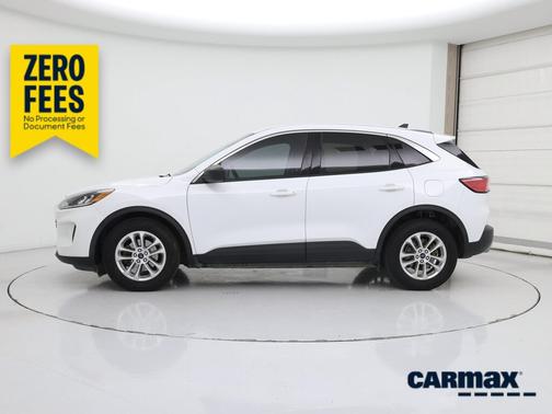 White 2022 Ford Escape SE